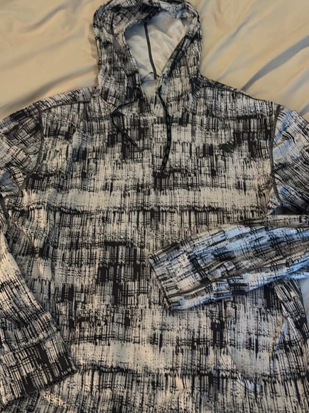Men's RABBIT Black & White Patterned Hooded Jacket